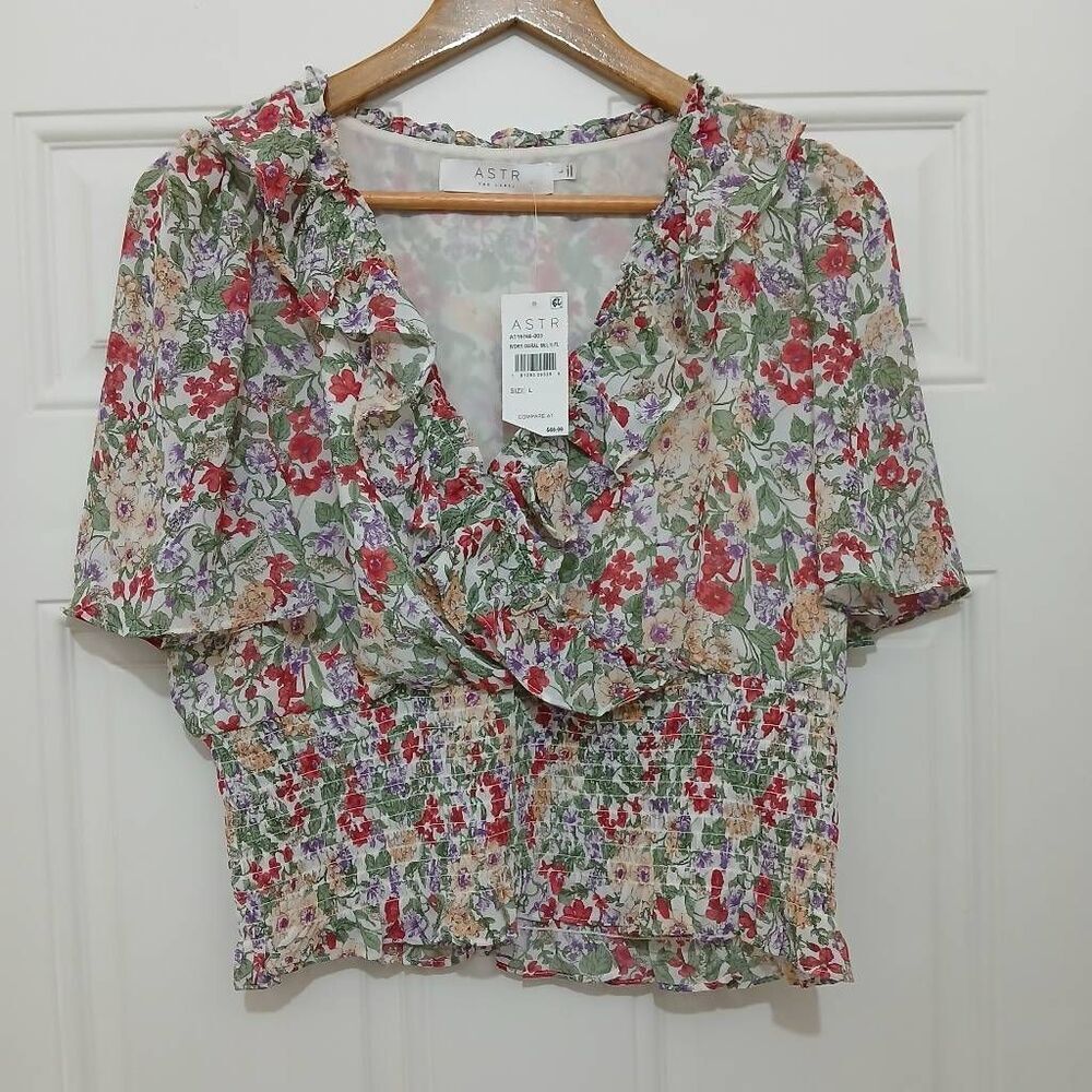 Astr womens large cropped green red smocked cross front ditsy Flora shirt top